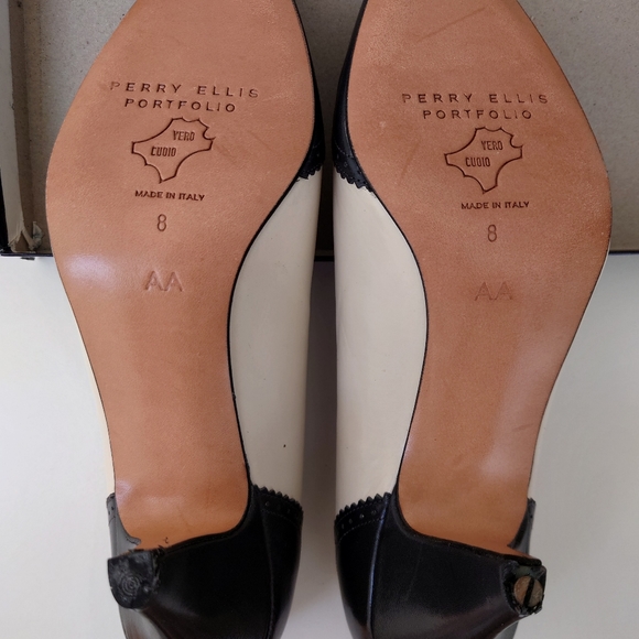 Perry Ellis Heels Size 8 - Made in Italy - Picture 4 of 5